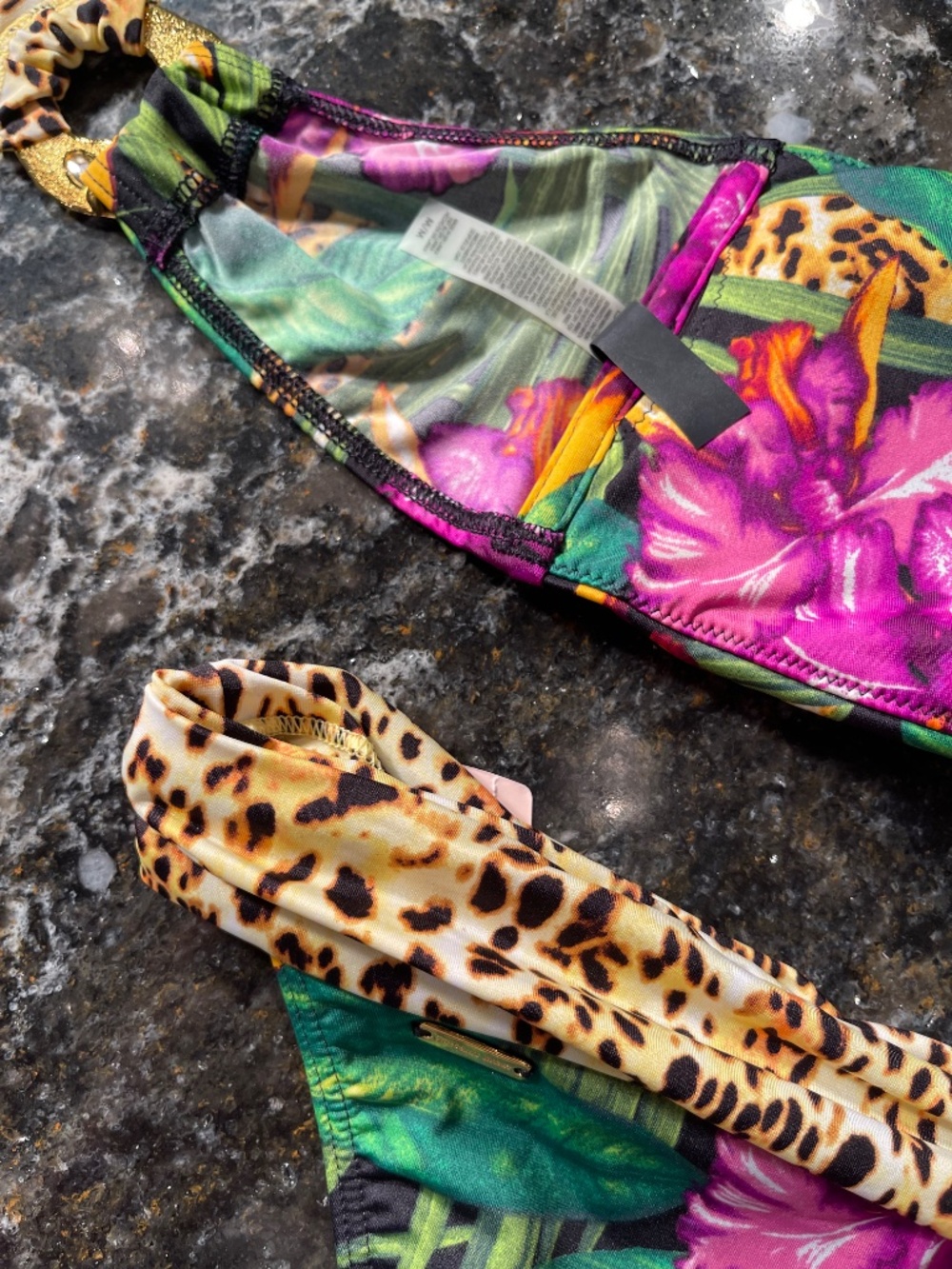 Like new Victoria Secrets bikini bandeau M set blogger’s favorite - Picture 12 of 13